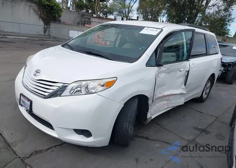 2015 Toyota Sienna Le 8 Passenger from USA, damaged, VIN 5TDKK3DC3FS627998